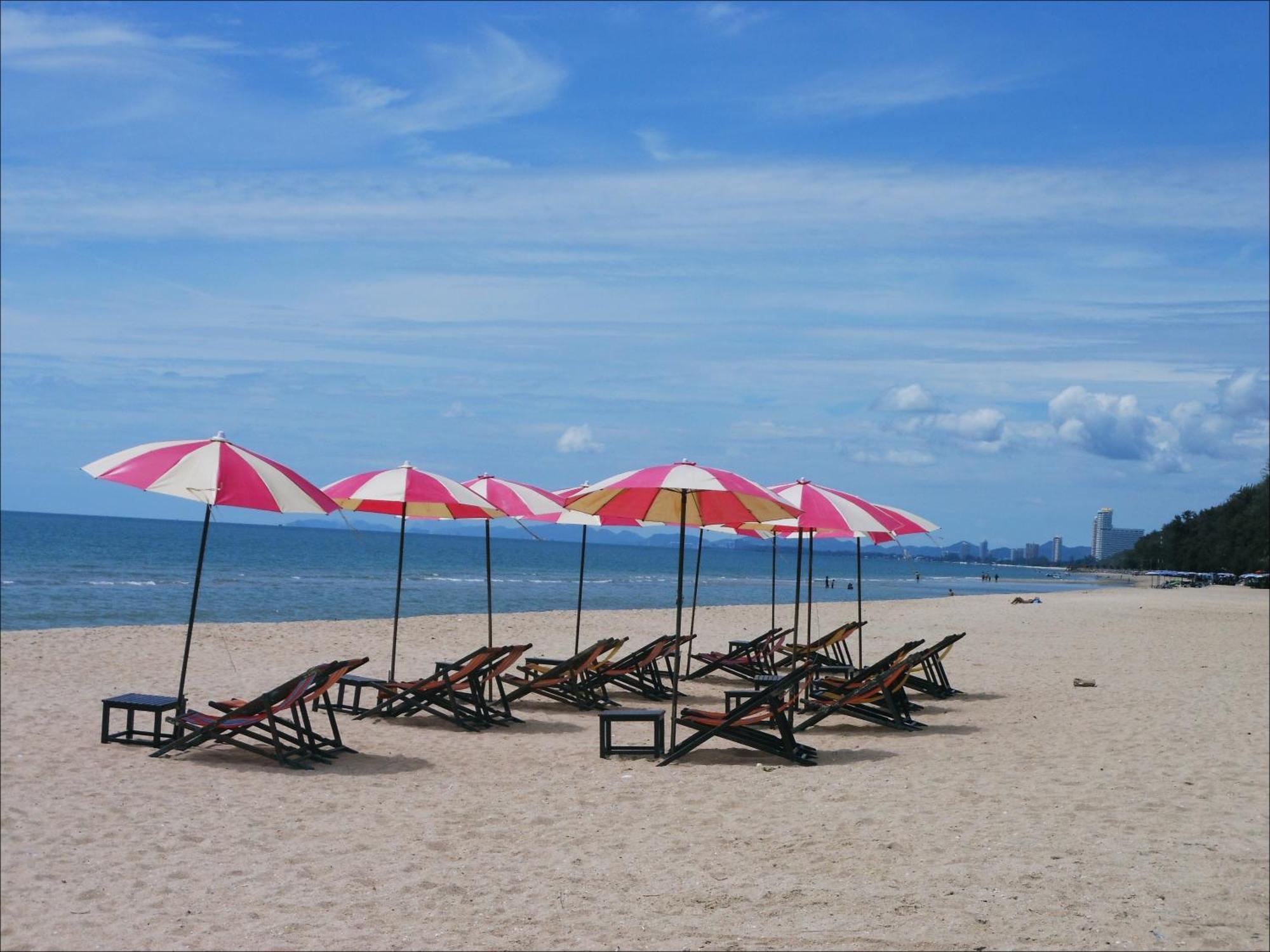 Long Beach Cha-Am Hotel Dış mekan fotoğraf